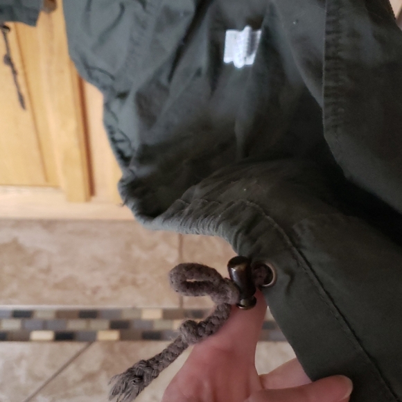 Army Green Hooded with Pockets - Picture 6 of 13